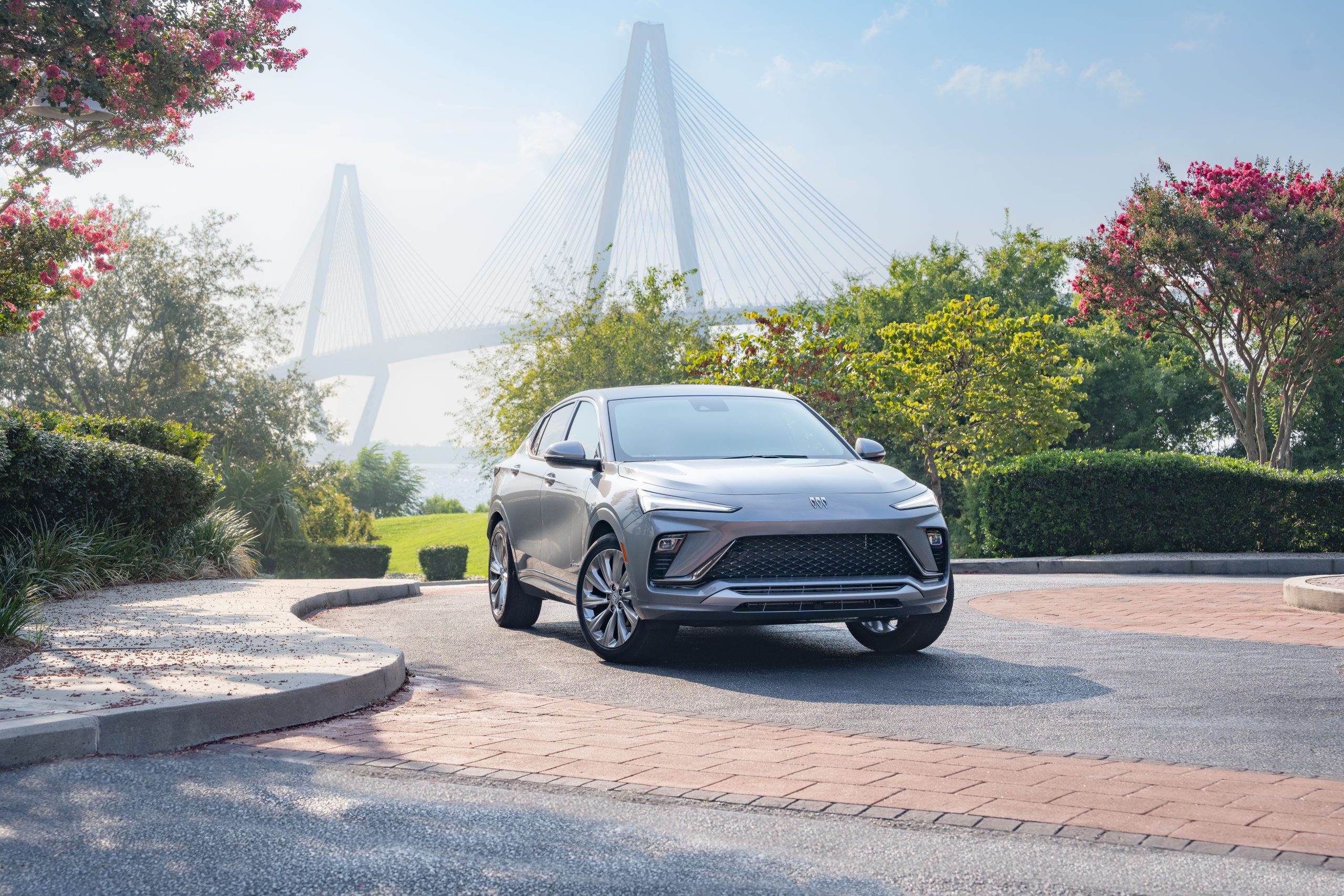 360 View of the 2024 Buick Envista Avenir