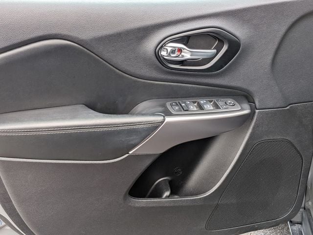 2022 Jeep Cherokee Latitude Lux 4x4