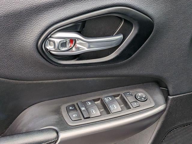 2022 Jeep Cherokee Latitude Lux 4x4