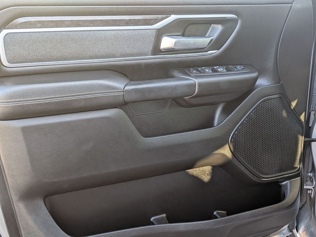 2022 RAM 1500 Big Horn Crew Cab 4x4 5'7" Box