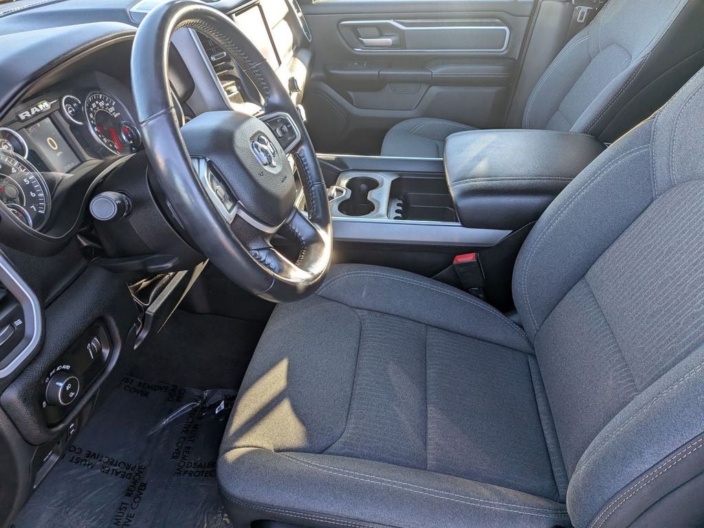 2022 RAM 1500 Big Horn Crew Cab 4x4 5'7" Box