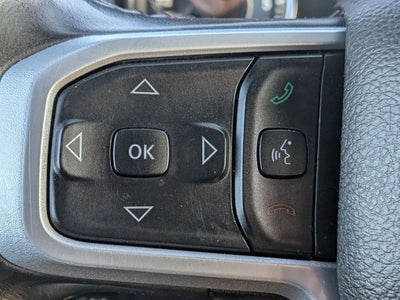 2022 RAM 1500 Big Horn Crew Cab 4x4 5'7" Box