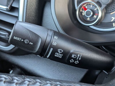 2022 RAM 1500 Big Horn Crew Cab 4x4 5'7" Box