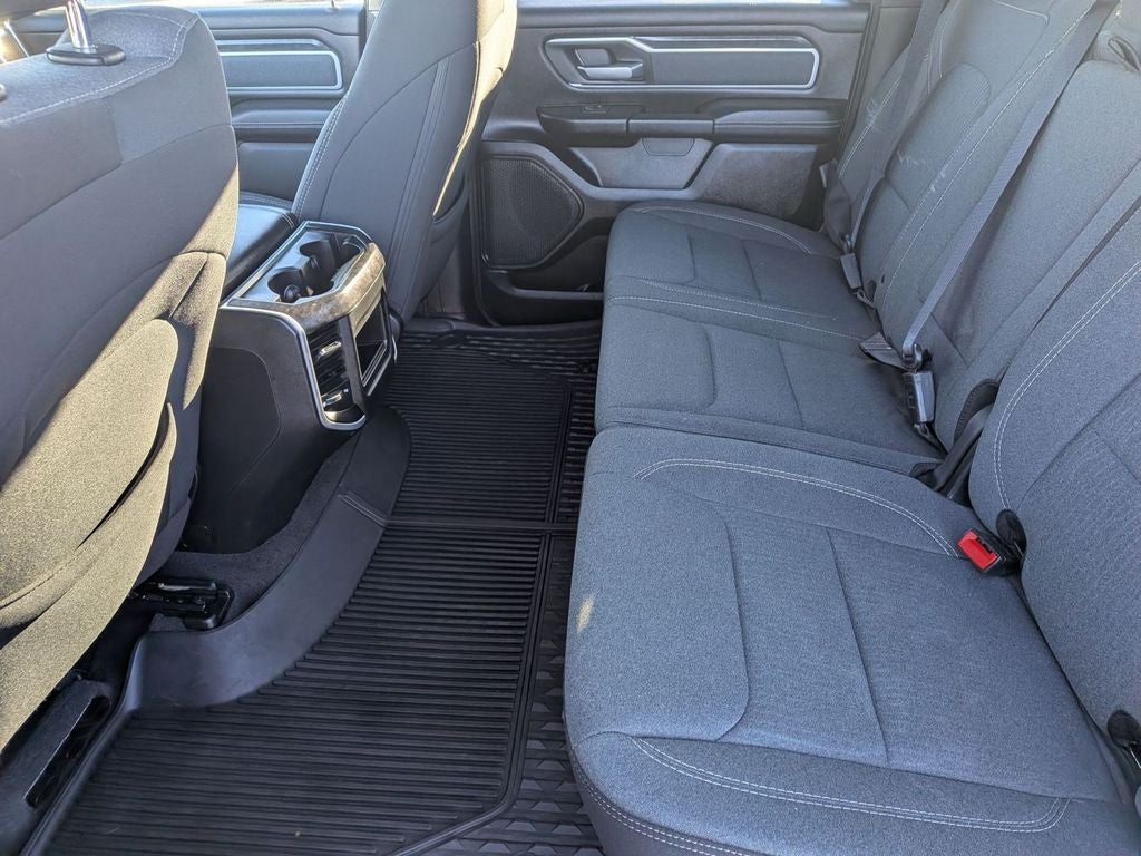 2022 RAM 1500 Big Horn Crew Cab 4x4 5'7" Box