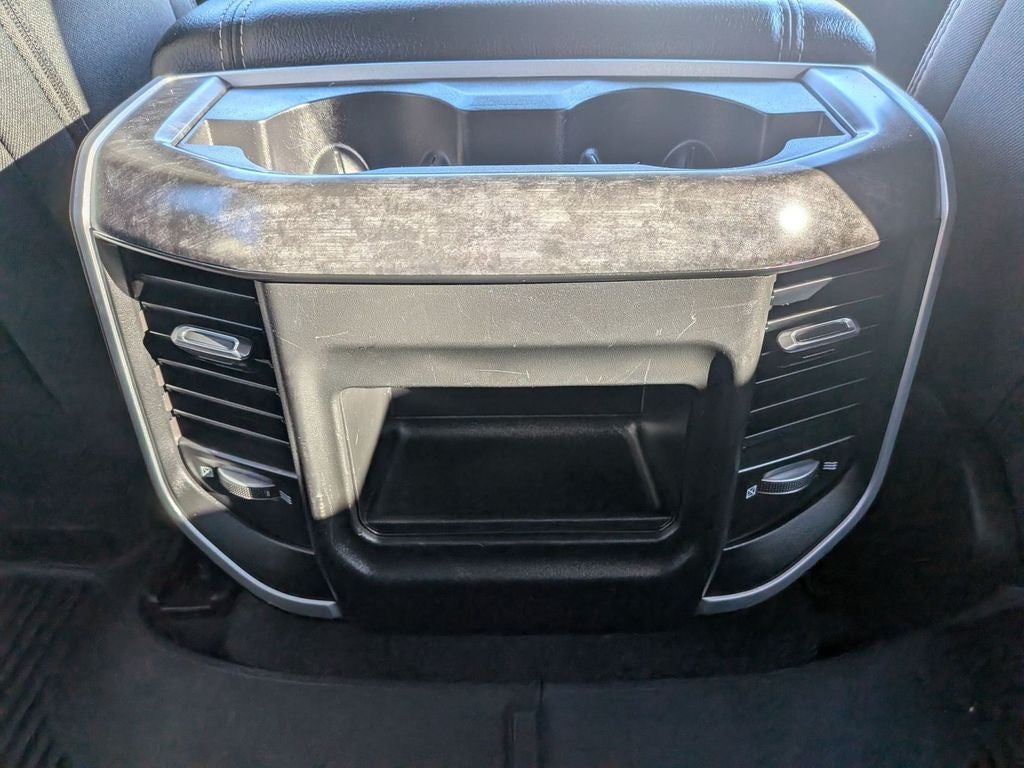 2022 RAM 1500 Big Horn Crew Cab 4x4 5'7" Box