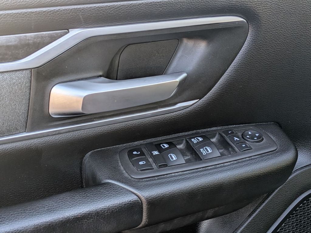 2023 RAM 1500 Big Horn Crew Cab 4x4 5'7" Box