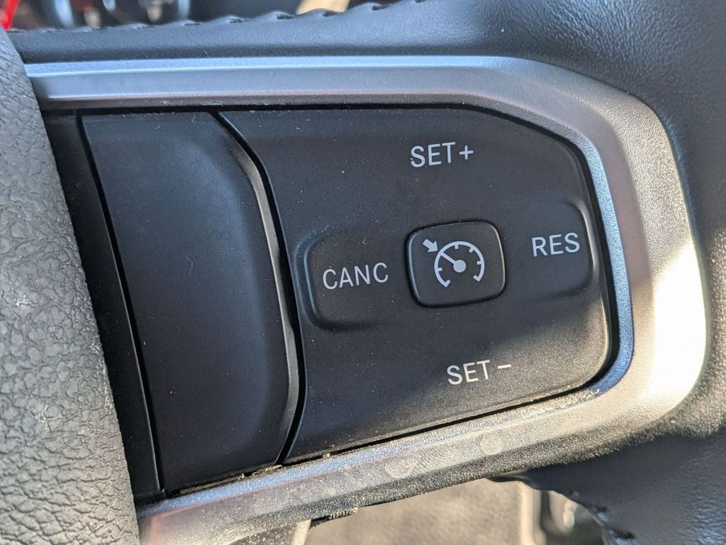 2023 RAM 1500 Big Horn Crew Cab 4x4 5'7" Box