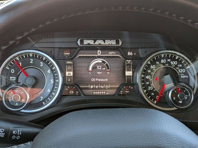 2021 RAM 1500 Laramie Crew Cab 4x4 5'7" Box