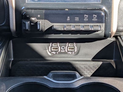 2021 RAM 1500 Laramie Crew Cab 4x4 5'7" Box