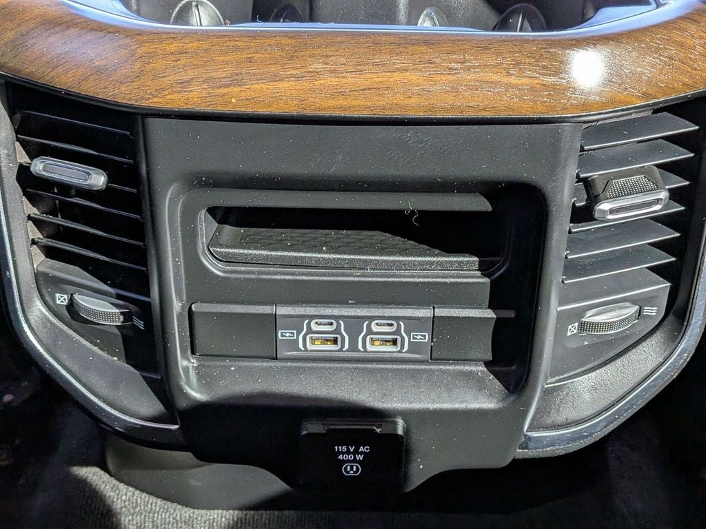 2021 RAM 1500 Laramie Crew Cab 4x4 5'7" Box
