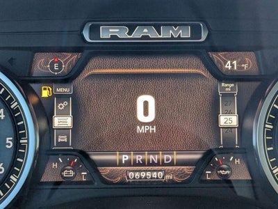 2022 RAM 1500 Laramie Crew Cab 4x4 6'4" Box