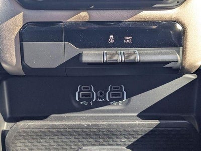 2022 RAM 1500 Laramie Crew Cab 4x4 6'4" Box