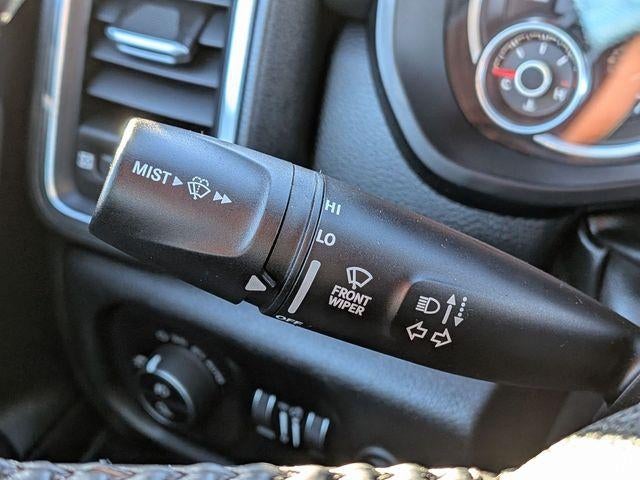 2022 RAM 1500 Laramie Crew Cab 4x4 6'4" Box