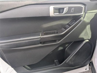 2020 Ford Explorer Base