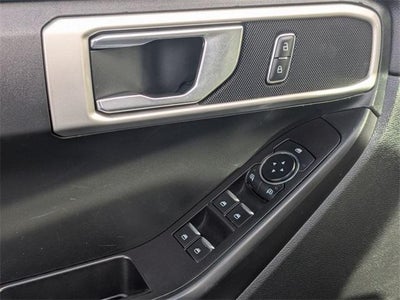 2020 Ford Explorer Base