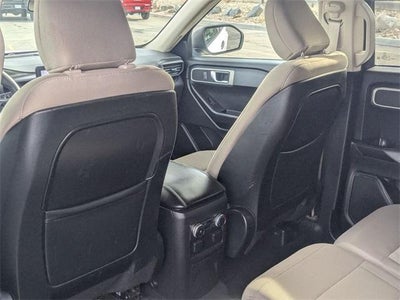 2020 Ford Explorer Base