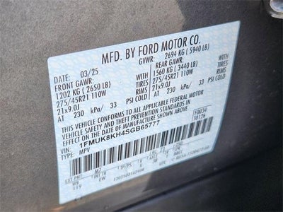 2025 Ford Explorer ST-Line