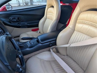 2004 Chevrolet Corvette 2dr Convertible