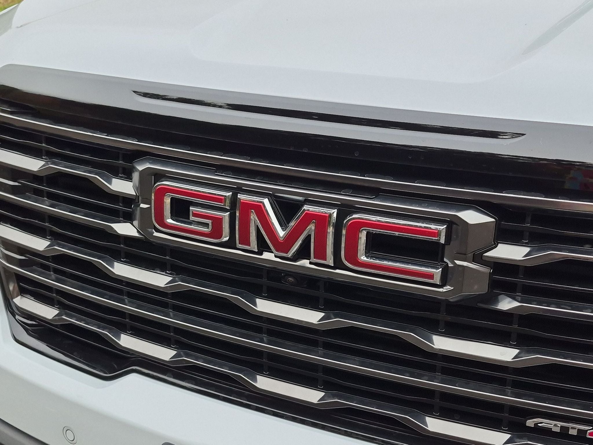 2027 GMC Acadia AT4