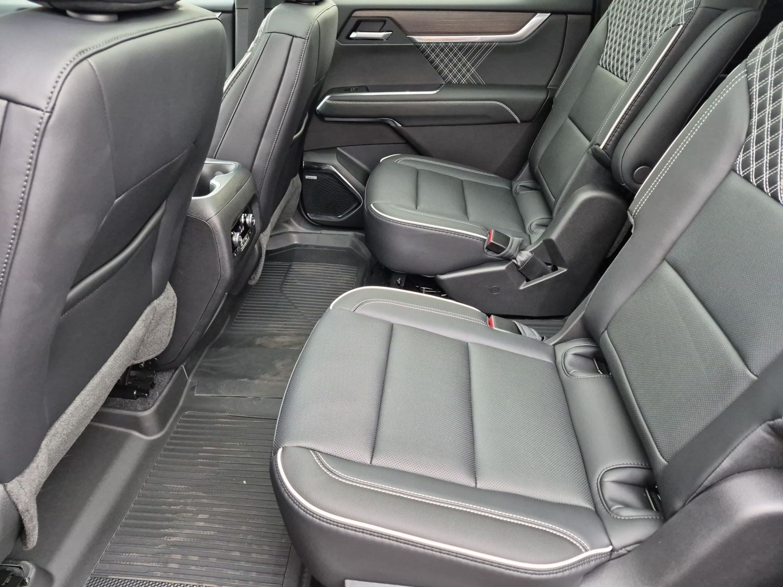 2027 GMC Acadia Denali