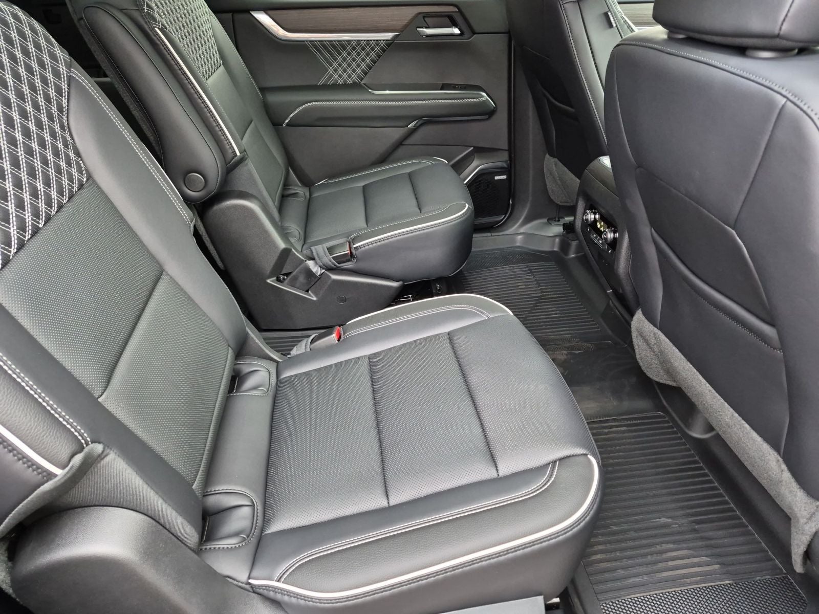 2027 GMC Acadia Denali