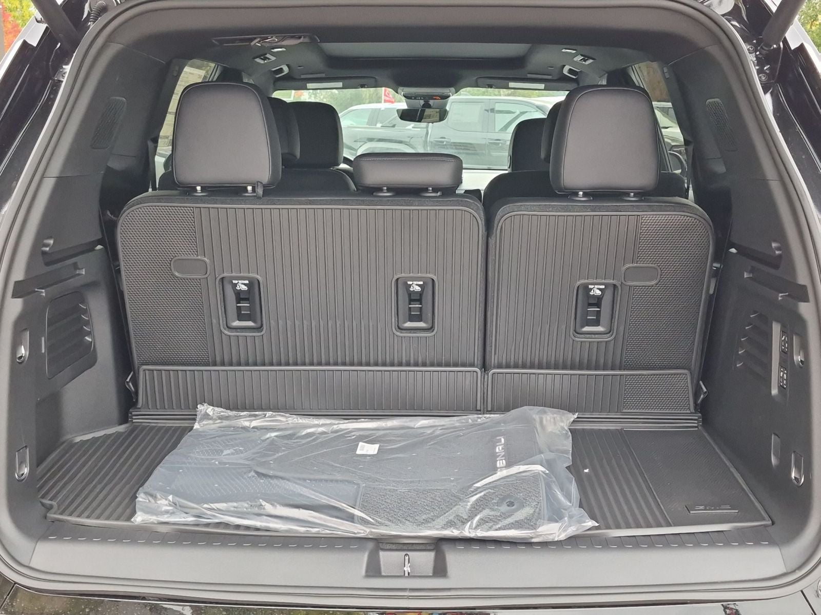 2027 GMC Acadia Denali