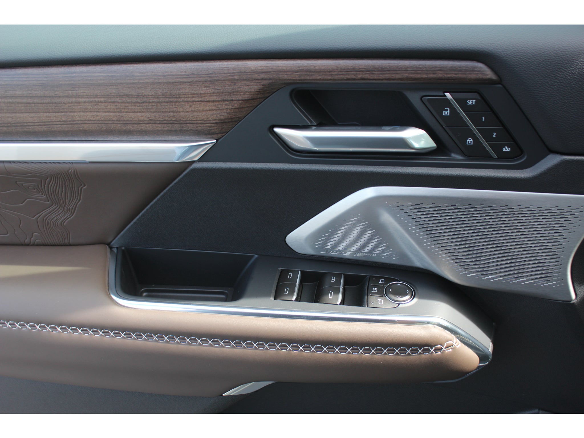 2027 GMC Acadia Denali Ultimate