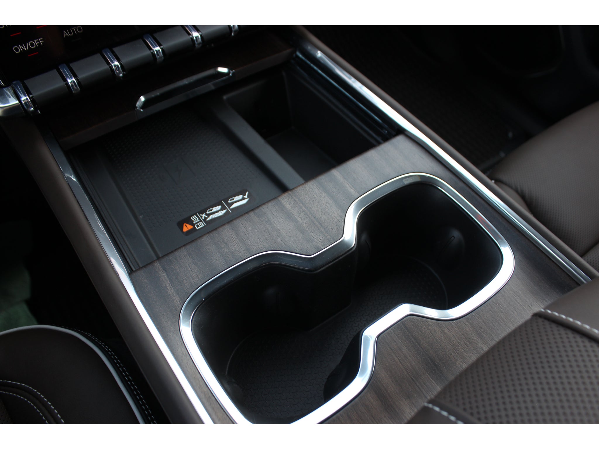 2027 GMC Acadia Denali Ultimate
