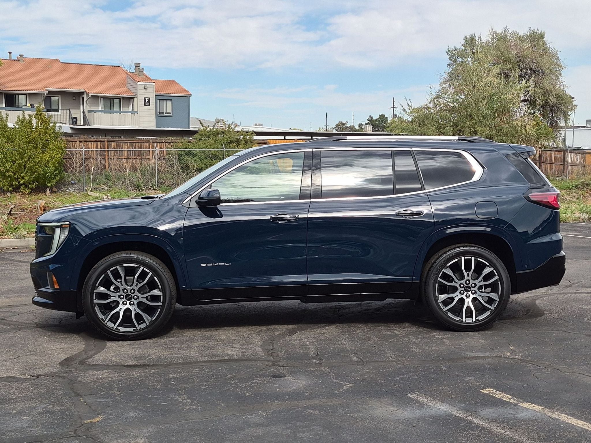 2027 GMC Acadia Denali Ultimate