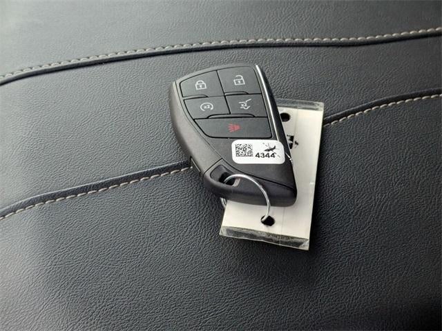 2024 GMC Acadia Elevation