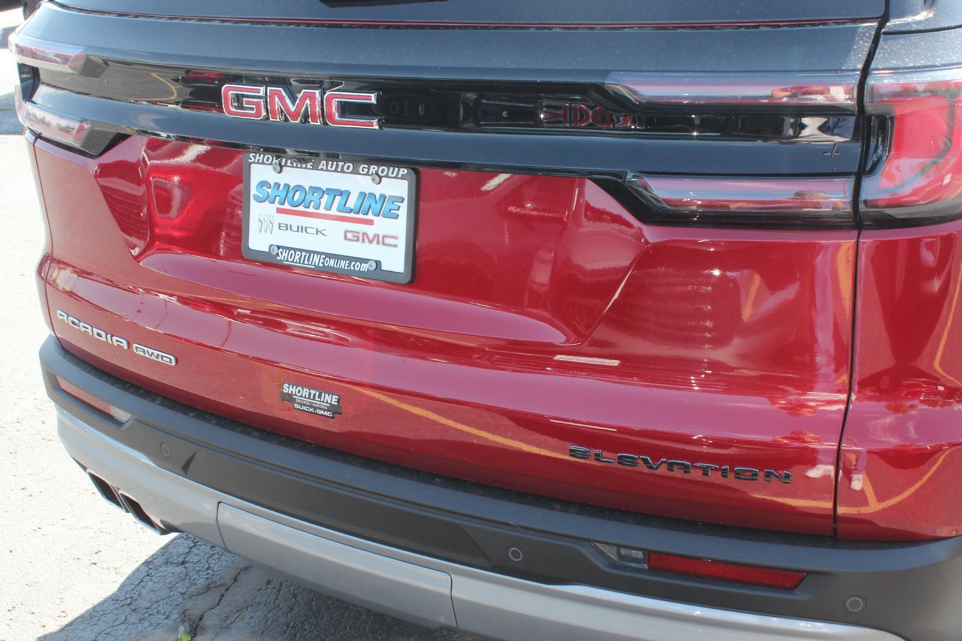2025 GMC Acadia Elevation