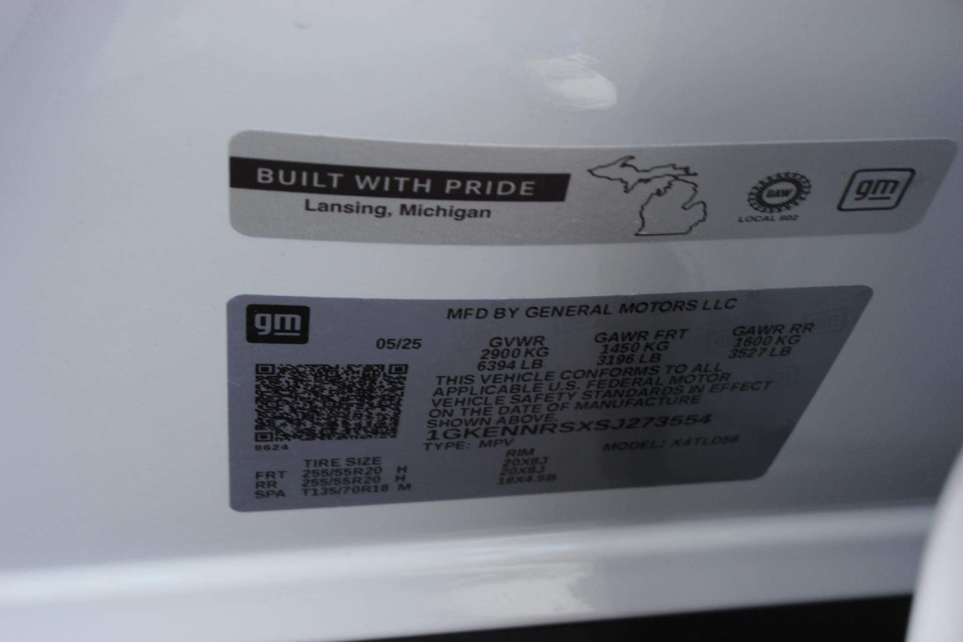 2025 GMC Acadia Elevation