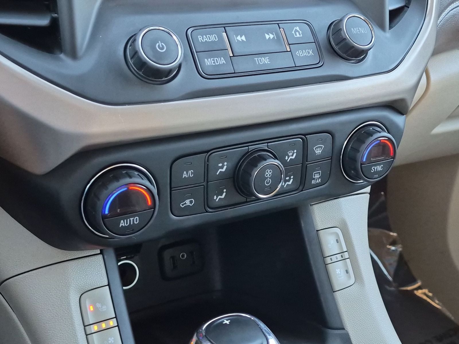 2017 GMC Acadia Denali