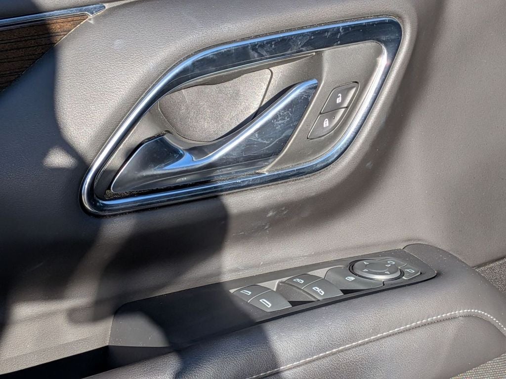 2023 GMC Yukon SLE