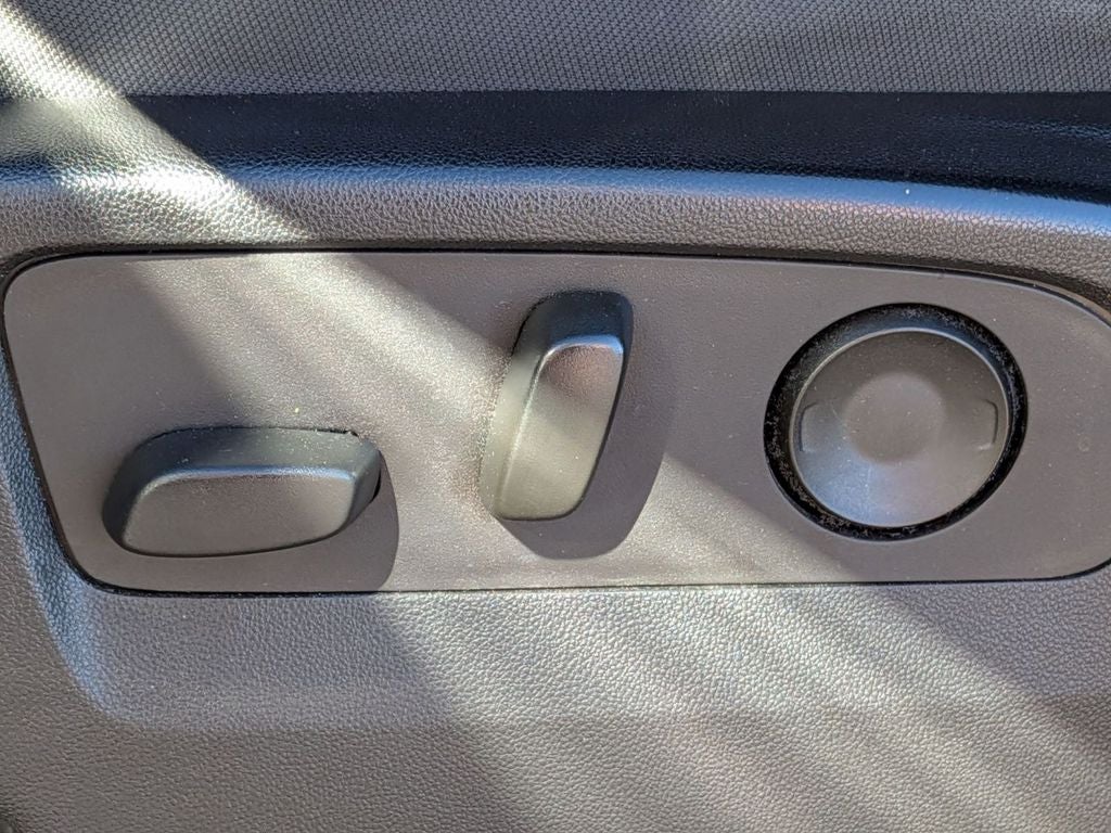 2023 GMC Yukon SLE