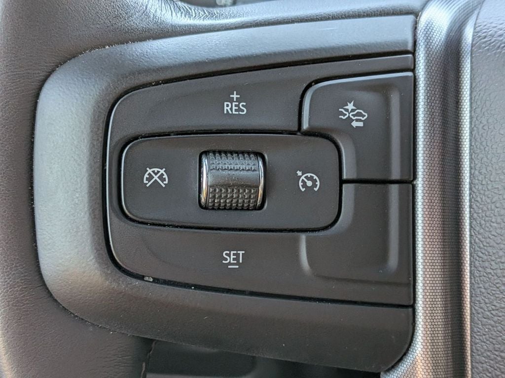 2023 GMC Yukon SLE