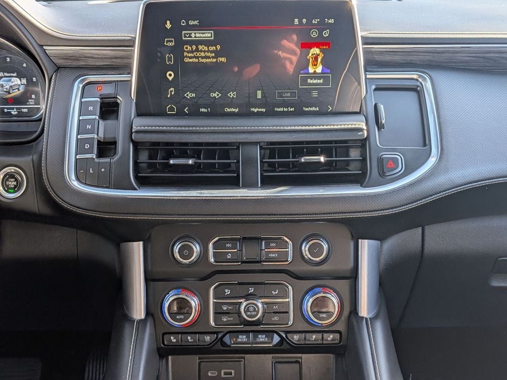 2022 GMC Yukon SLT