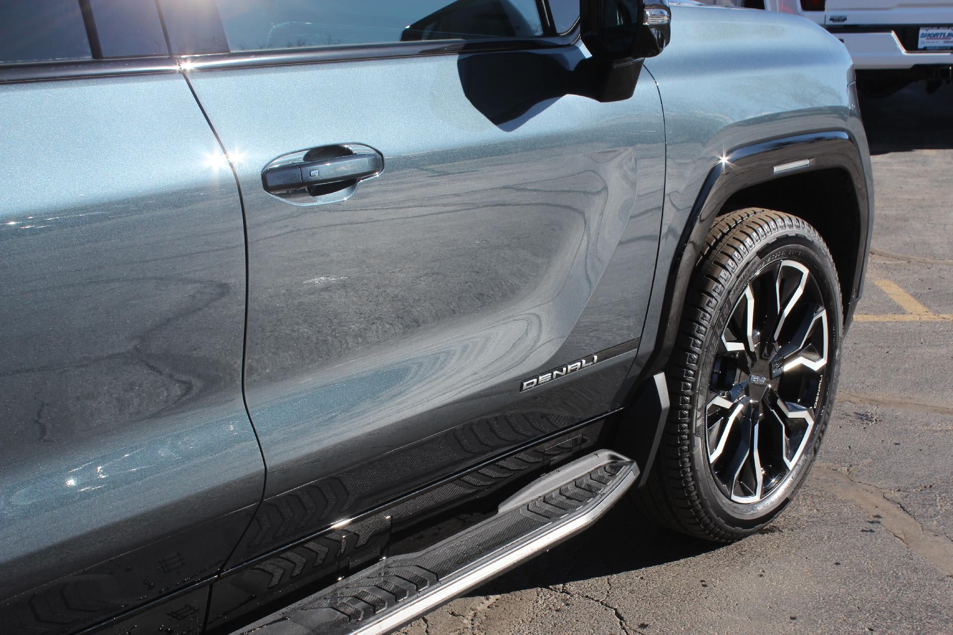 2025 GMC Sierra EV Extended Range Denali