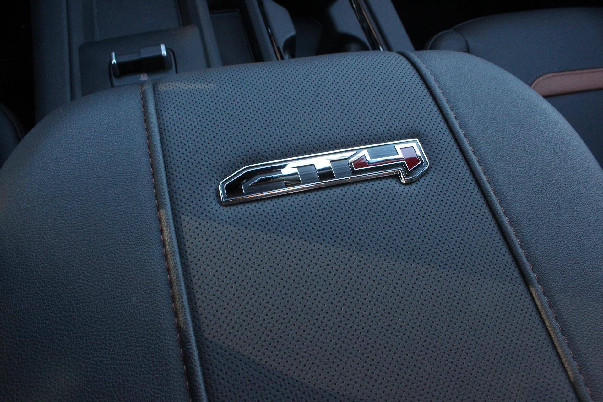 2025 GMC Sierra 2500 HD AT4