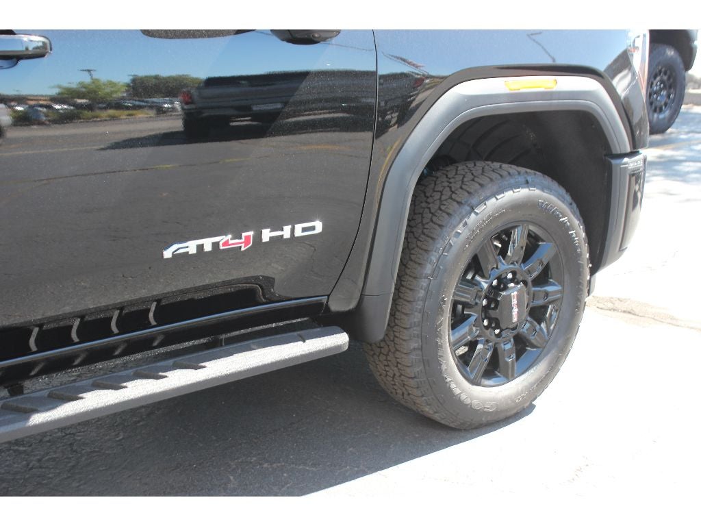 2026 GMC Sierra 2500HD AT4 - Photo 17