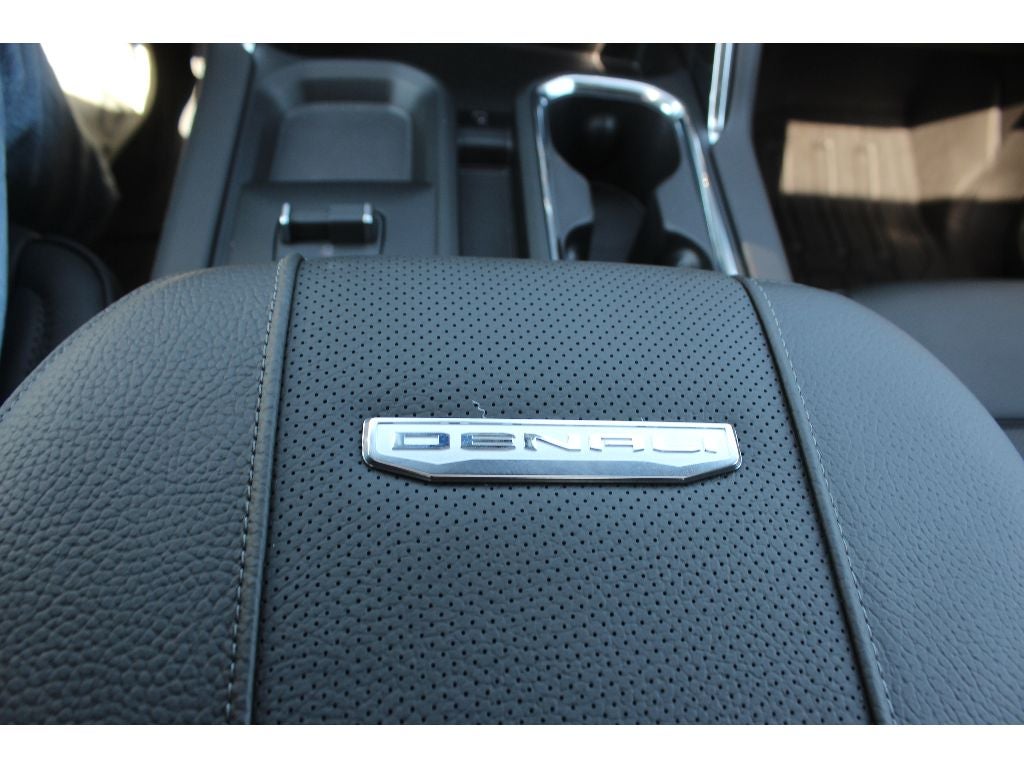 2026 GMC Sierra 2500HD Denali - Photo 59