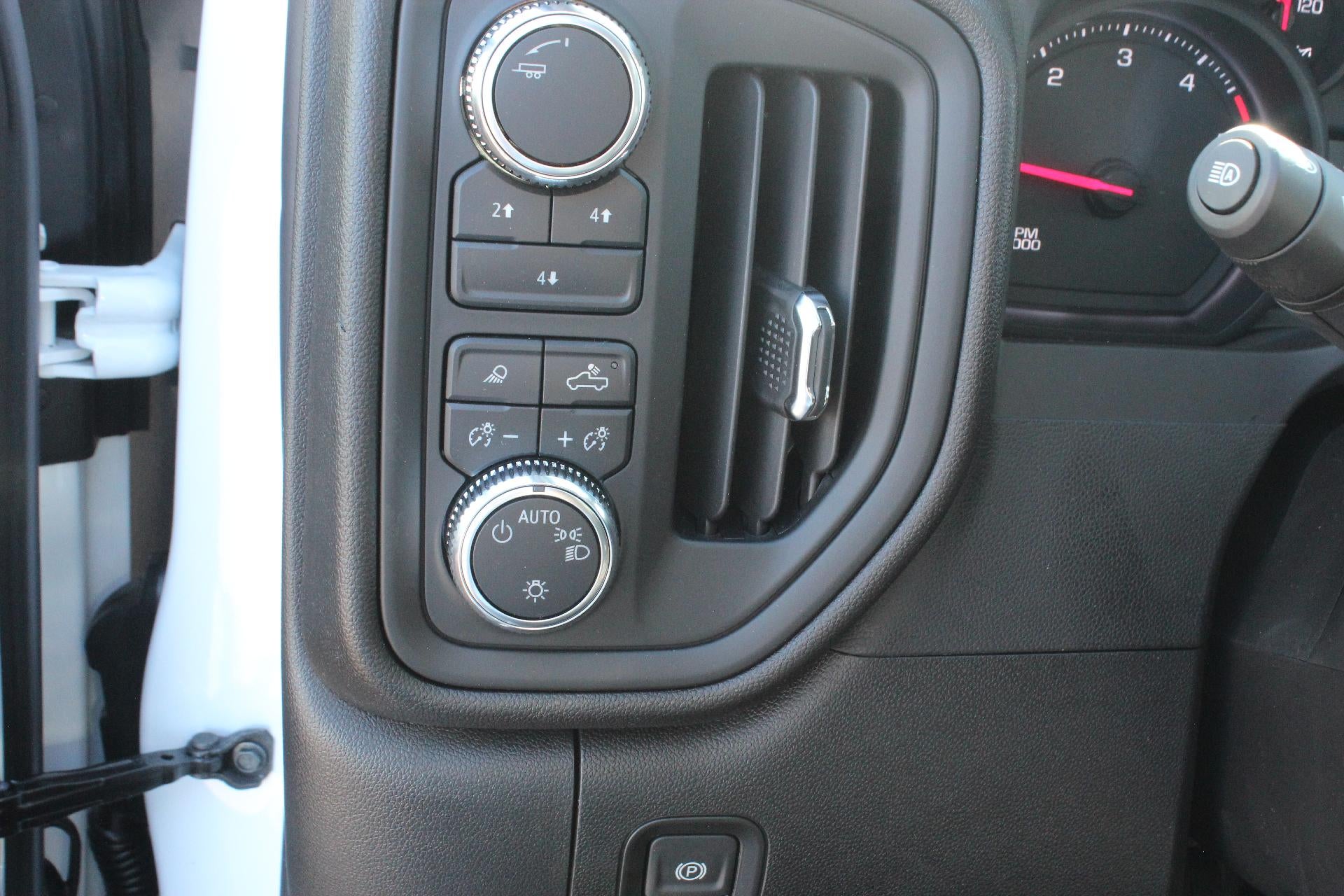 2025 GMC Sierra 3500 HD Pro