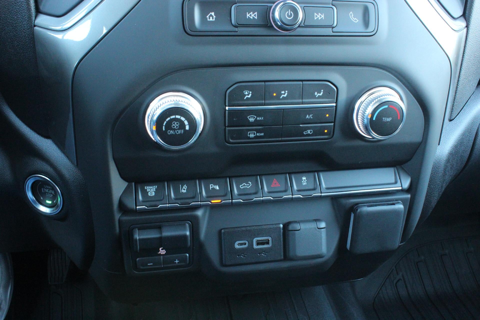 2025 GMC Sierra 3500 HD Pro