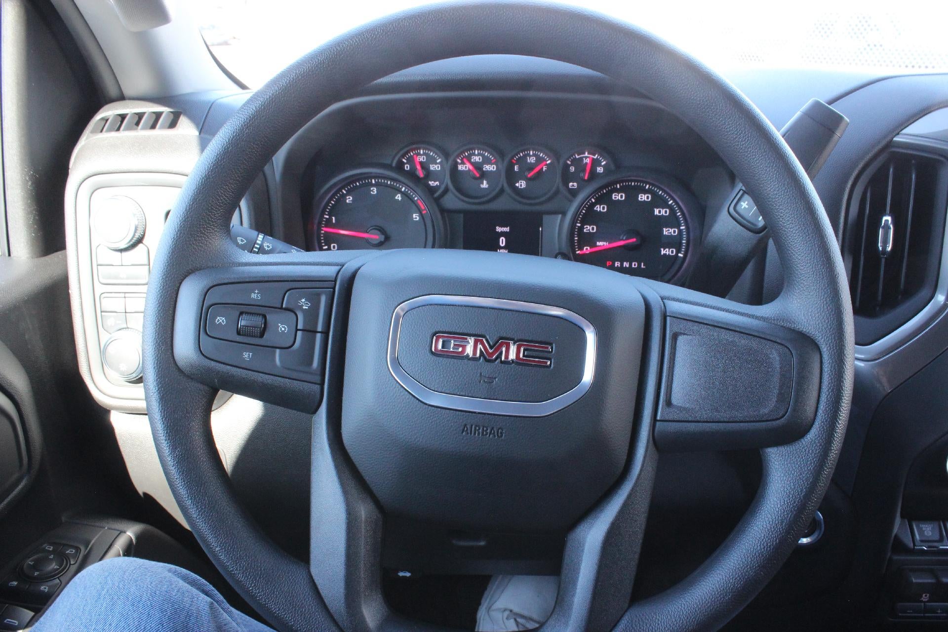 2025 GMC Sierra 3500 HD Pro