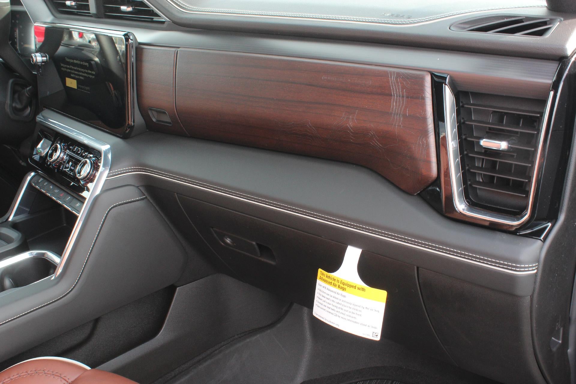 2026 GMC Sierra 3500 HD Denali Ultimate DRW