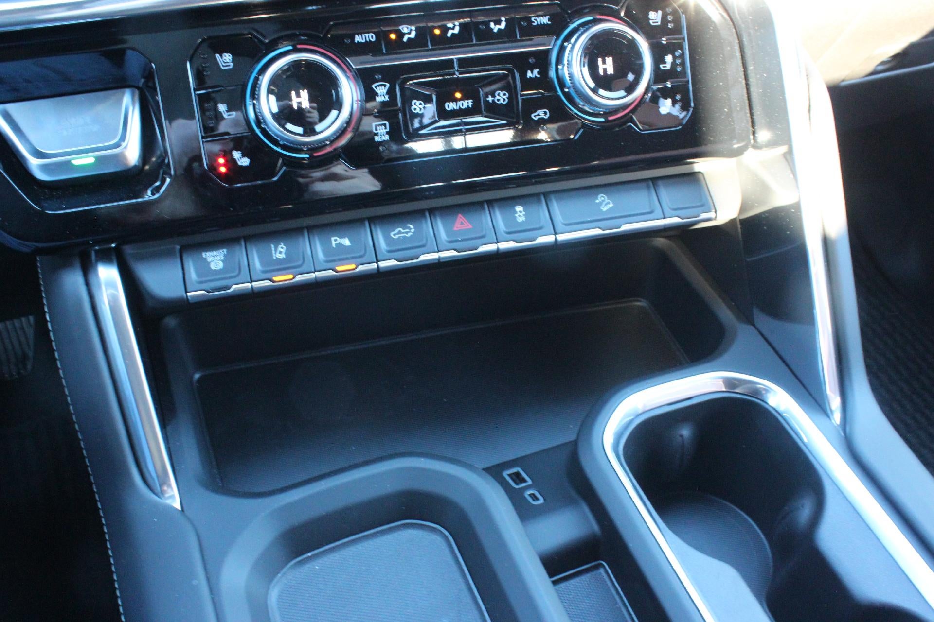 2025 GMC Sierra 3500 HD Denali Ultimate