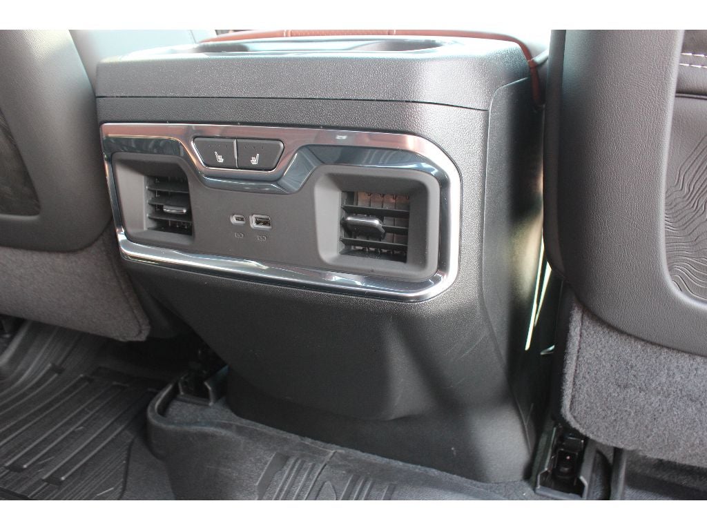 2026 GMC Sierra 3500HD Denali Ultimate - Photo 36