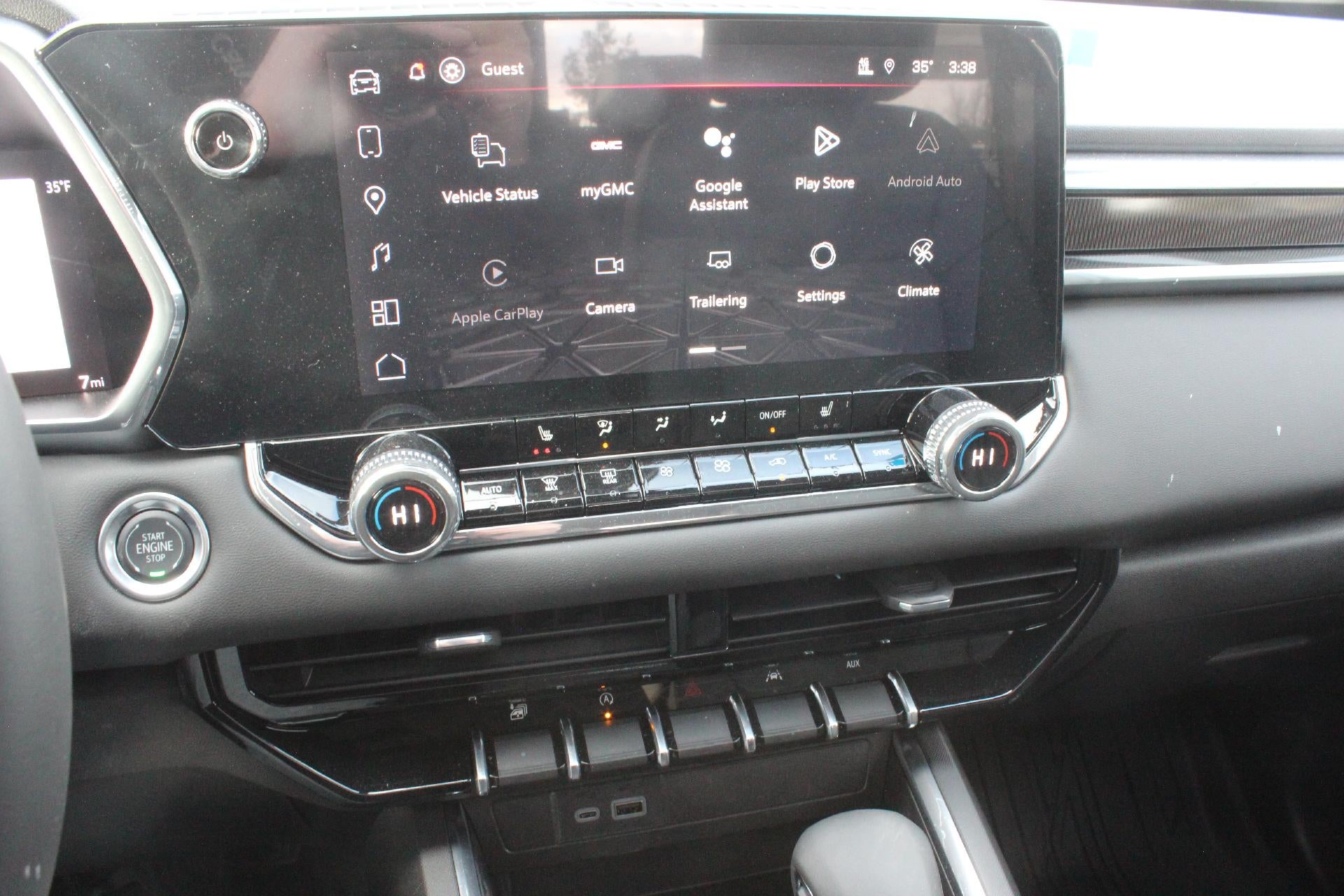 2026 GMC Canyon Elevation