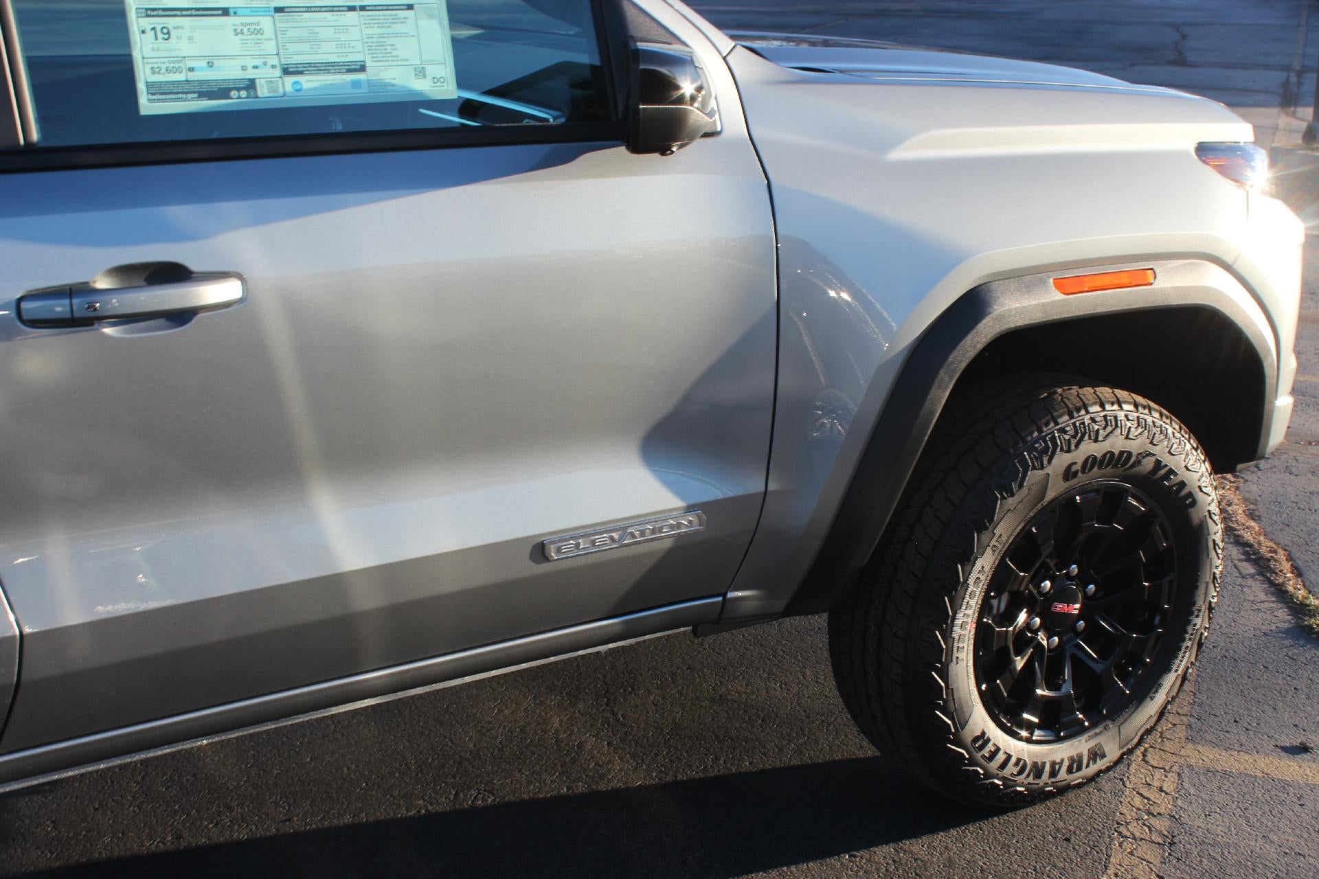 2026 GMC Canyon Elevation