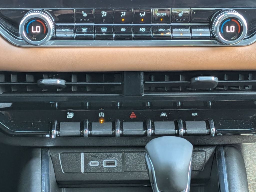 2025 GMC Canyon AT4
